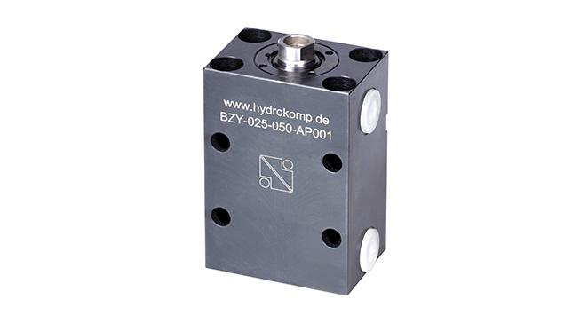 Block cylinder with inner piston thread